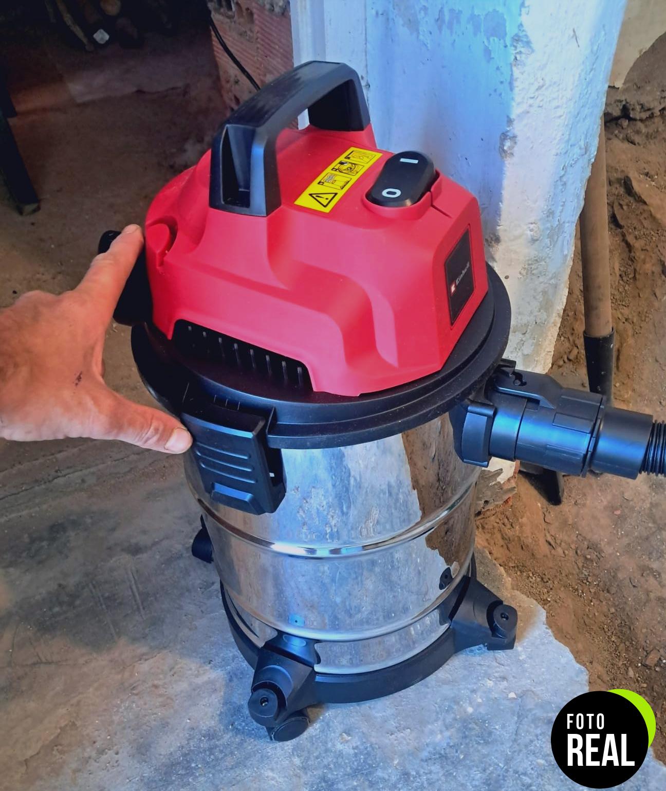 einhell-aspirador-seco-humedo-20l-tc-vc-1820-s-foto-3